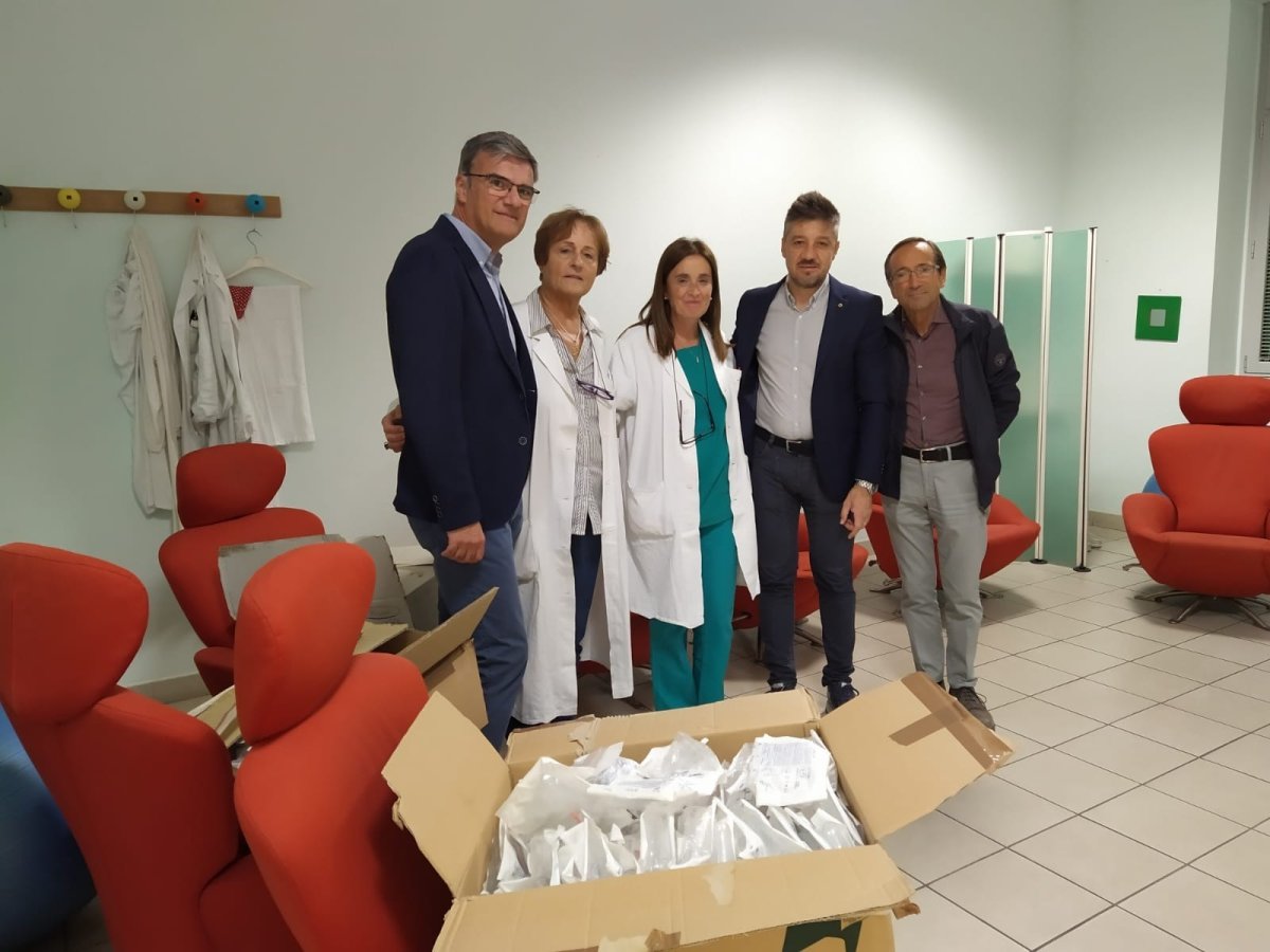 Donazione di materiale sanitario ginecologico al Consultorio di Termoli