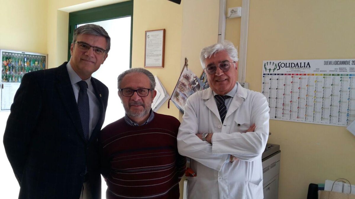 Donazione  di materiale sanitario alla Fondazione Opera Serena  da parte del Lions Club Termoli Host
